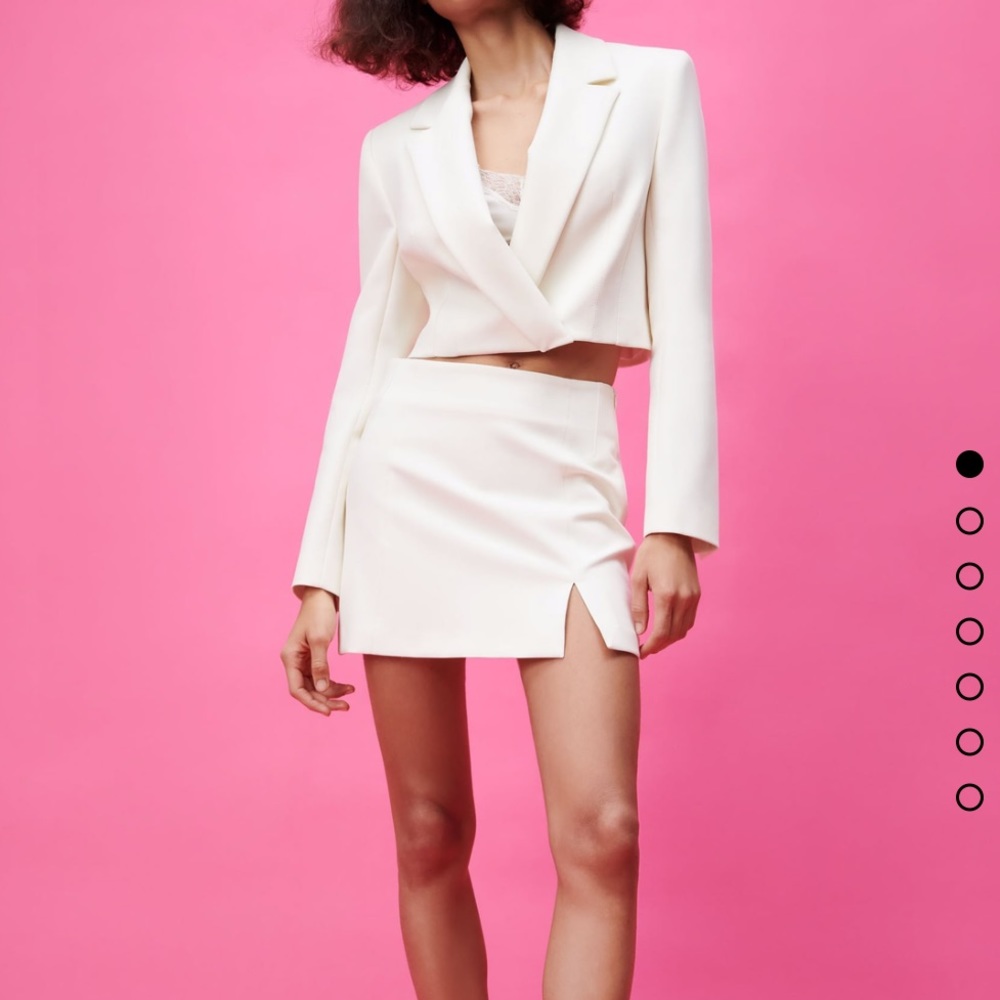 Zara White mini skirt with slit sz m